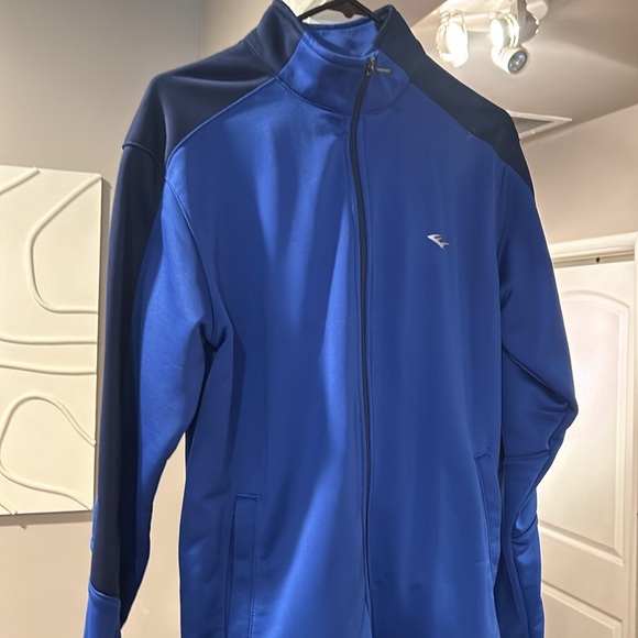 2pc leisure/Sweatsuit - Picture 2 of 2